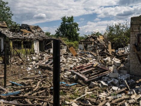La Russie revendique la prise de deux nouveaux villages en Ukraine
          Les forces russes, qui profitent des difficultés de l'armée ukrainienne à regarnir ses rangs et à obtenir davantage d'armes et de munitions de la part des Occidentaux, grignotent du terrain depuis des mois.